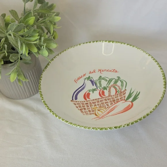Richard Ginori Cream Bowl with Vegetable Basket Design - Picture 1 of 3